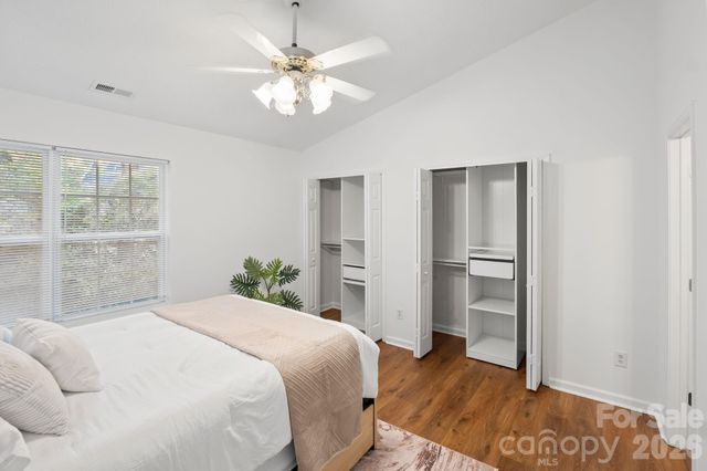 12318 Hennigan Place Lane, Charlotte, NC 28214