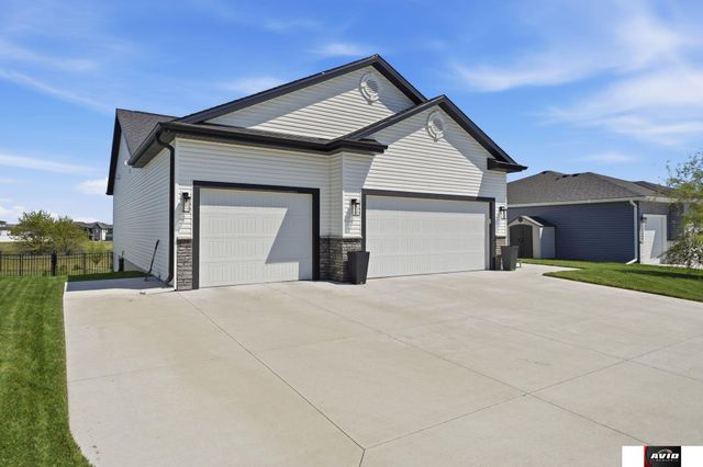766 W Panorama Drive, Lincoln, NE 68523
