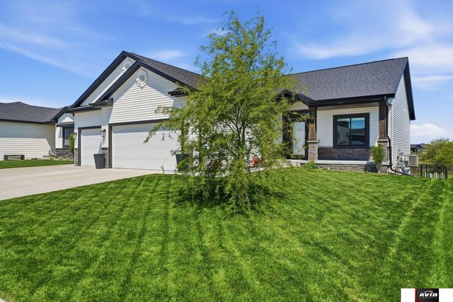 766 W Panorama Drive, Lincoln, NE 68523