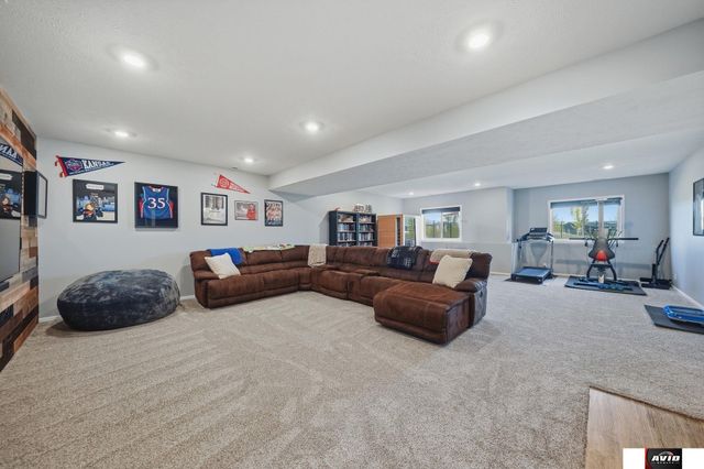 766 W Panorama Drive, Lincoln, NE 68523