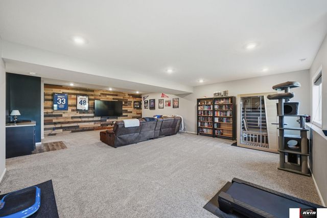 766 W Panorama Drive, Lincoln, NE 68523