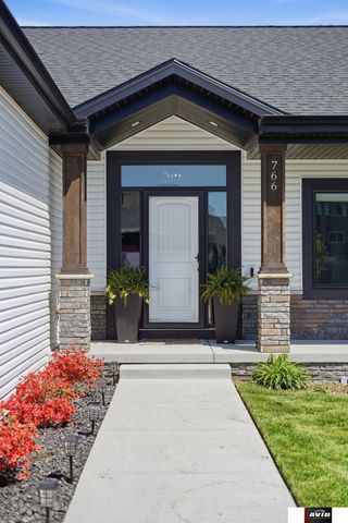 766 W Panorama Drive, Lincoln, NE 68523