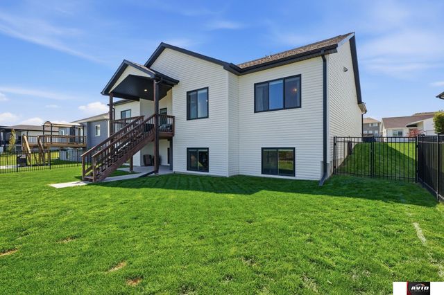766 W Panorama Drive, Lincoln, NE 68523