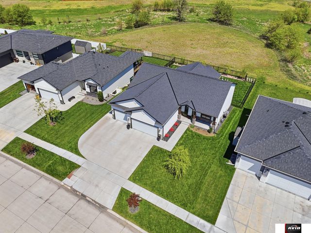 766 W Panorama Drive, Lincoln, NE 68523