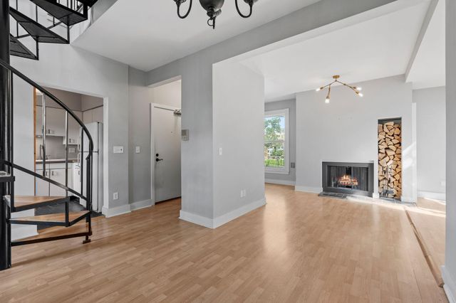 112 Western Avenue N 5, Saint Paul, MN 55102