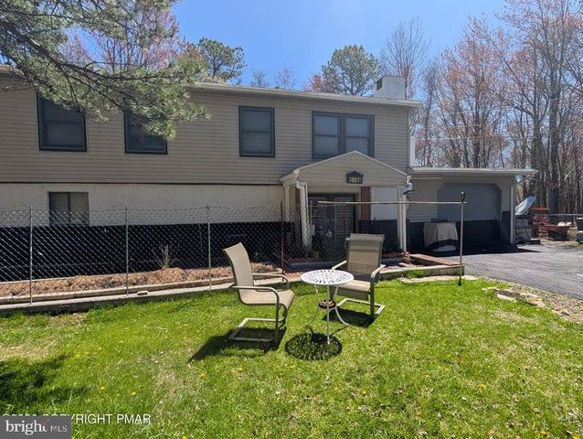 1514 CLOVER RD, Long Pond, PA 18334