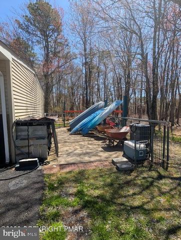 1514 CLOVER RD, Long Pond, PA 18334