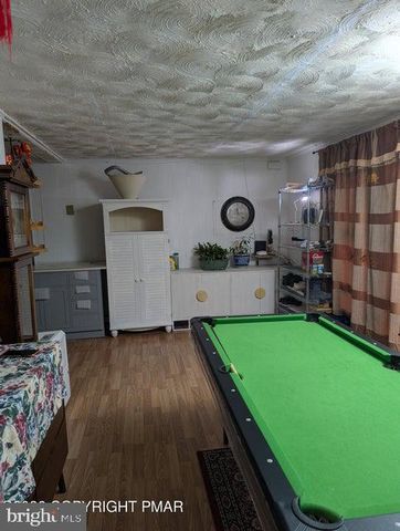 1514 CLOVER RD, Long Pond, PA 18334
