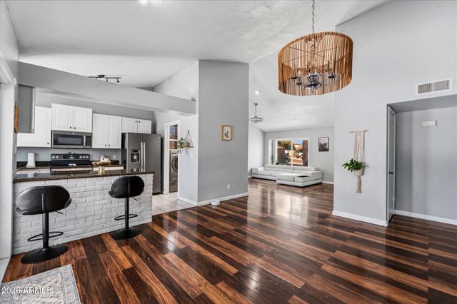 19632 N 9TH Place, Phoenix, AZ 85024