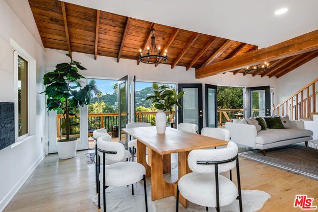 3323 N Knoll Drive, Los Angeles, CA 90068