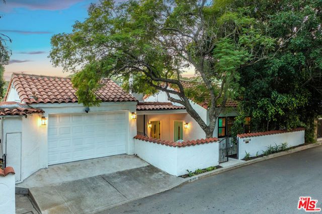 3323 N Knoll Drive, Los Angeles, CA 90068