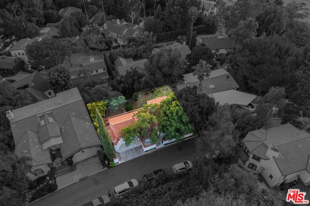 3323 N Knoll Drive, Los Angeles, CA 90068