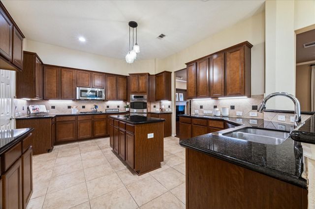 2306 Scarlatti Drive, Pearland, TX 77581