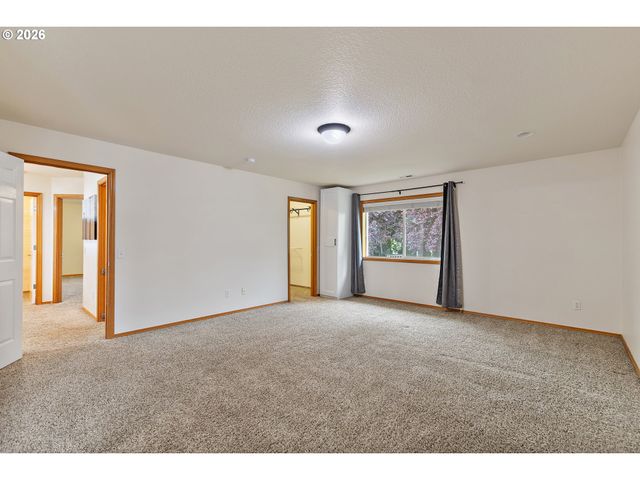 405 BLUE JAY Ave, Forest Grove, OR 97116