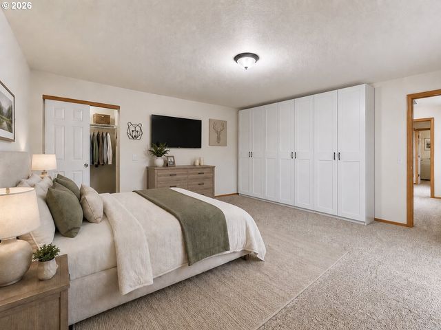405 BLUE JAY Ave, Forest Grove, OR 97116
