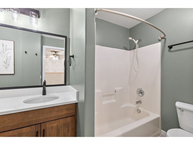 405 BLUE JAY Ave, Forest Grove, OR 97116