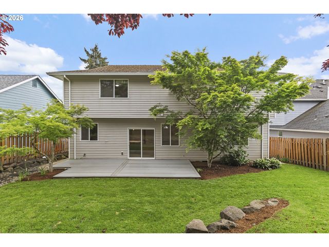 405 BLUE JAY Ave, Forest Grove, OR 97116