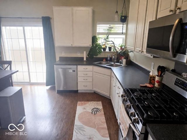 3341 Enclave Crossing, Greenwood, IN 46143