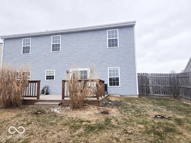 3341 Enclave Crossing, Greenwood, IN 46143