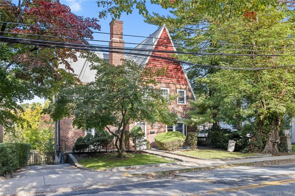 31 aka 33 Cross Street, Bronxville, NY 10708 — photo 2