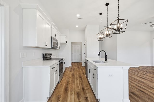 2801 Blackbird Court, Crestview, FL 32539