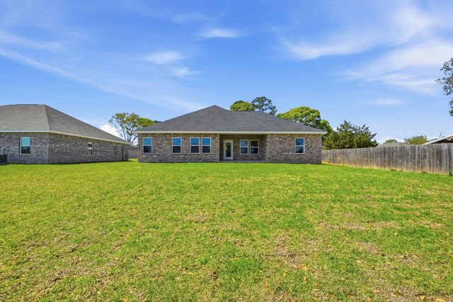 2801 Blackbird Court, Crestview, FL 32539