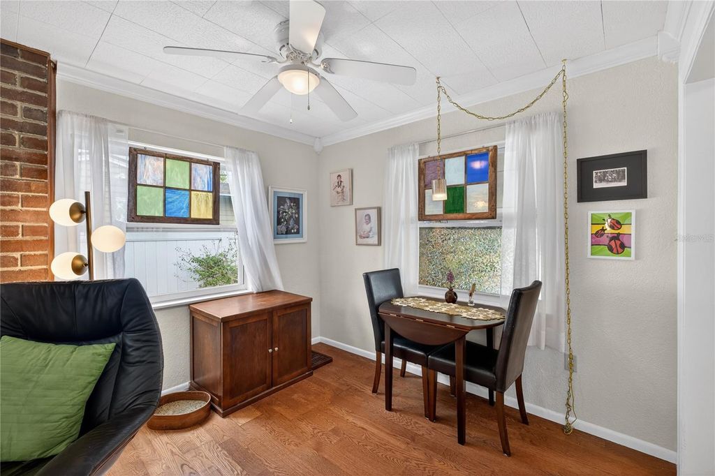 Image 12 of property listing at 1632 PINEWOOD DRIVE, Orlando, FL 32804