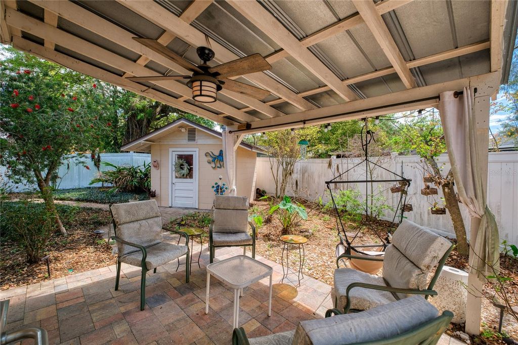 Image 23 of property listing at 1632 PINEWOOD DRIVE, Orlando, FL 32804
