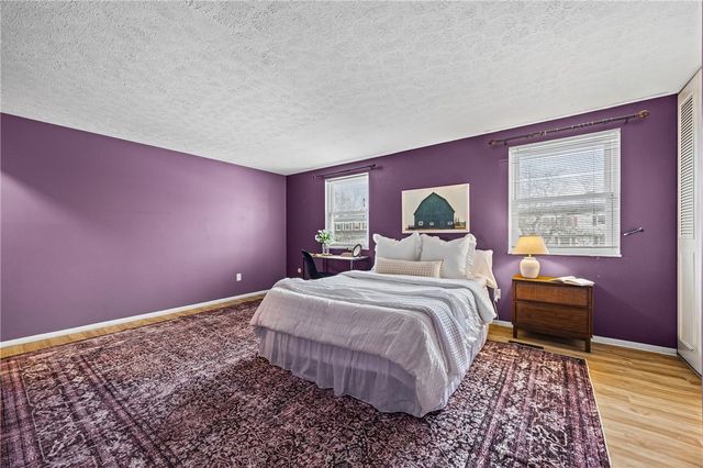 12 Carriage Court, Farmington, NY 14425