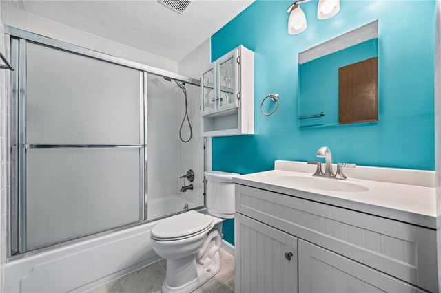 12 Carriage Court, Farmington, NY 14425