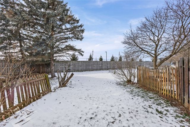 12 Carriage Court, Farmington, NY 14425