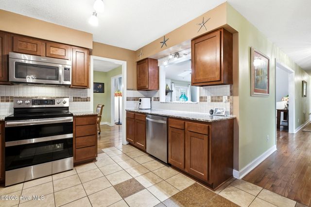 8116 Schooner Place, Wilmington, NC 28412