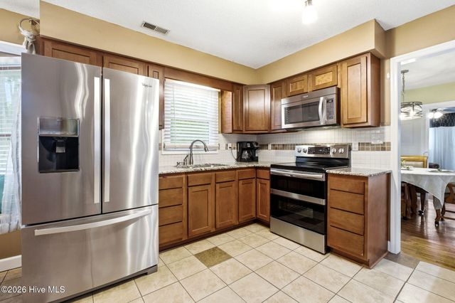 8116 Schooner Place, Wilmington, NC 28412