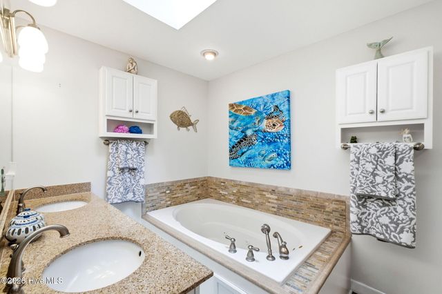 8116 Schooner Place, Wilmington, NC 28412