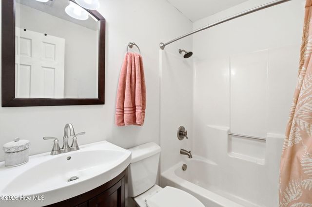 8116 Schooner Place, Wilmington, NC 28412