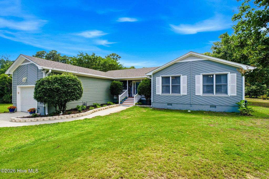 8116 Schooner Place, Wilmington, NC 28412