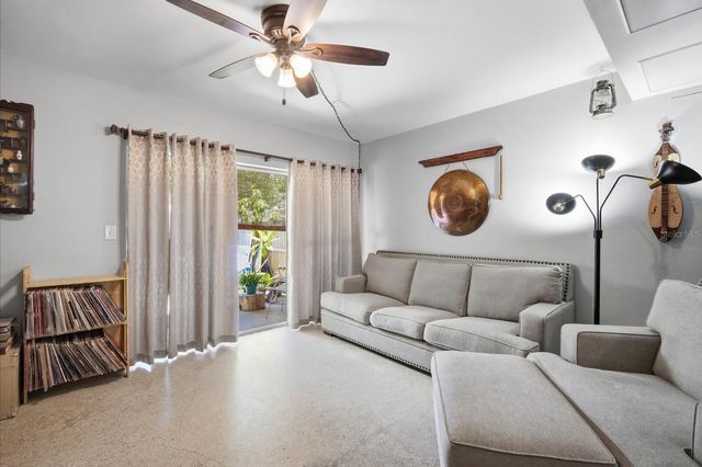 10017 N 52ND STREET, Tampa, FL 33617