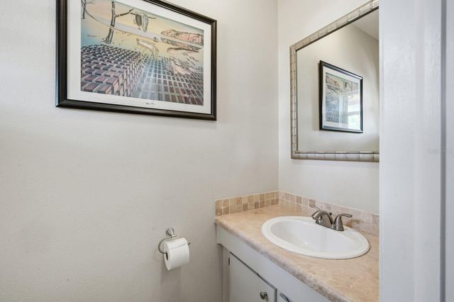10017 N 52ND STREET, Tampa, FL 33617