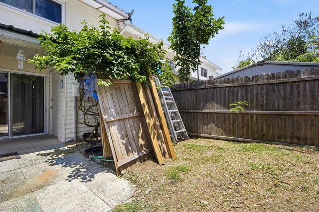 10017 N 52ND STREET, Tampa, FL 33617