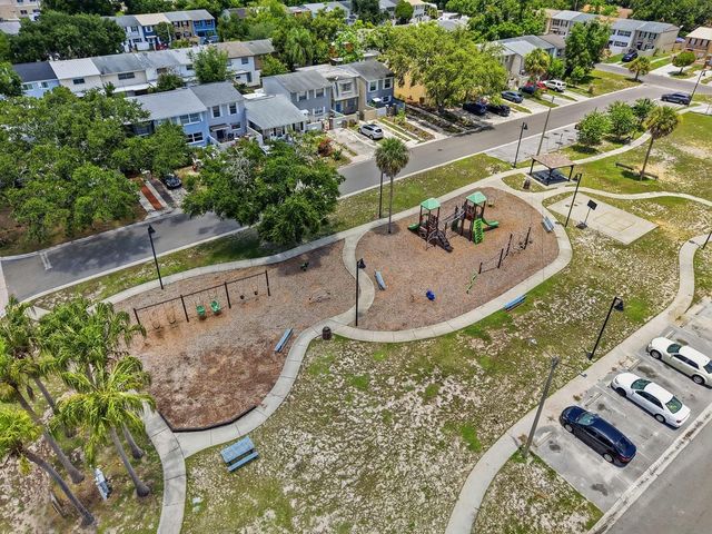 10017 N 52ND STREET, Tampa, FL 33617