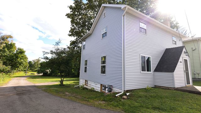 118 E ERIE Street, Linesville, PA 16424