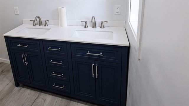 118 E ERIE Street, Linesville, PA 16424