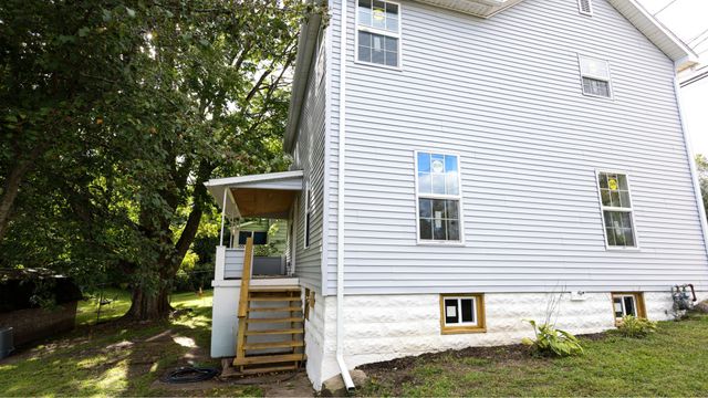 118 E ERIE Street, Linesville, PA 16424