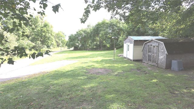 118 E ERIE Street, Linesville, PA 16424