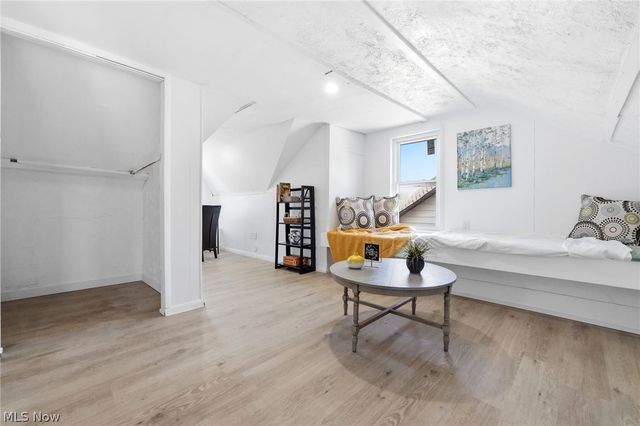 2009 Marlindale Road, Cleveland, OH 44118