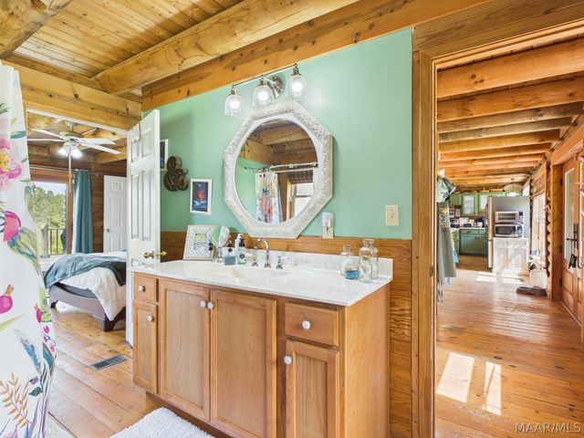 15648 County Road 9 ., Fitzpatrick, AL 36029