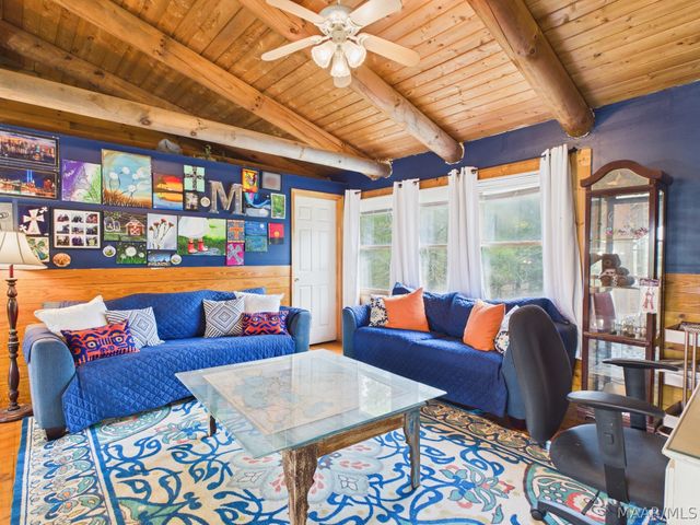 15648 County Road 9 ., Fitzpatrick, AL 36029