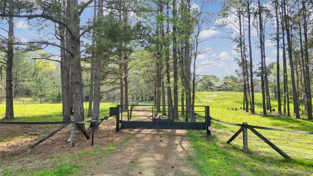 15648 County Road 9 ., Fitzpatrick, AL 36029