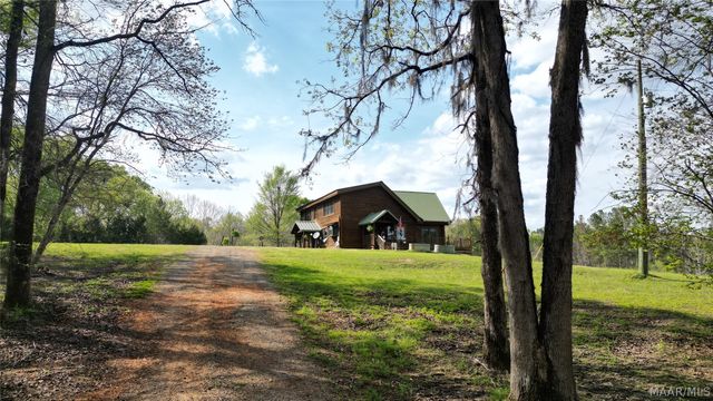 15648 County Road 9 ., Fitzpatrick, AL 36029