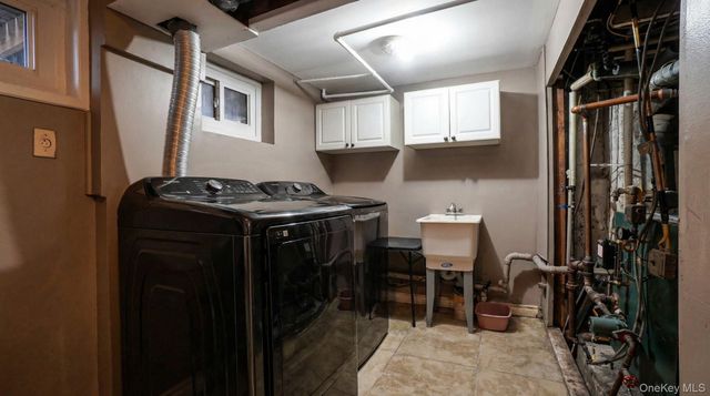 88-44 202nd Street, Hollis, NY 11423